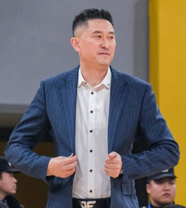 AG官网-关于杜锋：球队备战全力以赴，决心夺冠的信息
